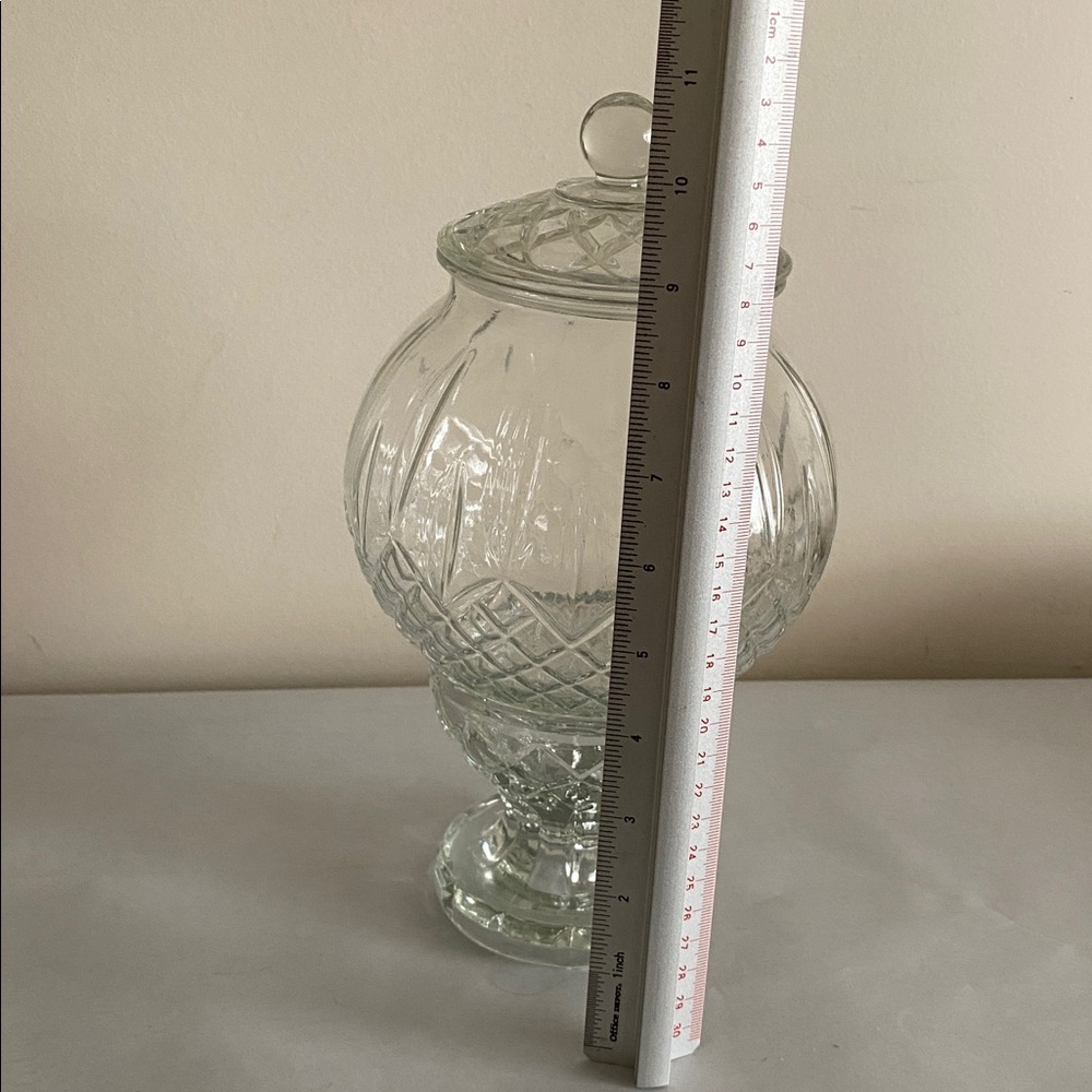 HOME JAMES GLASS Candy 
Apothecary Jar Elegant Crystal Glass Jar with Lid stand - Picture 3 of 5